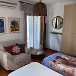펜션 Tra Borghi E Castelli *