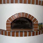 Tra Borghi E Castelli 보르고 아 부기아노